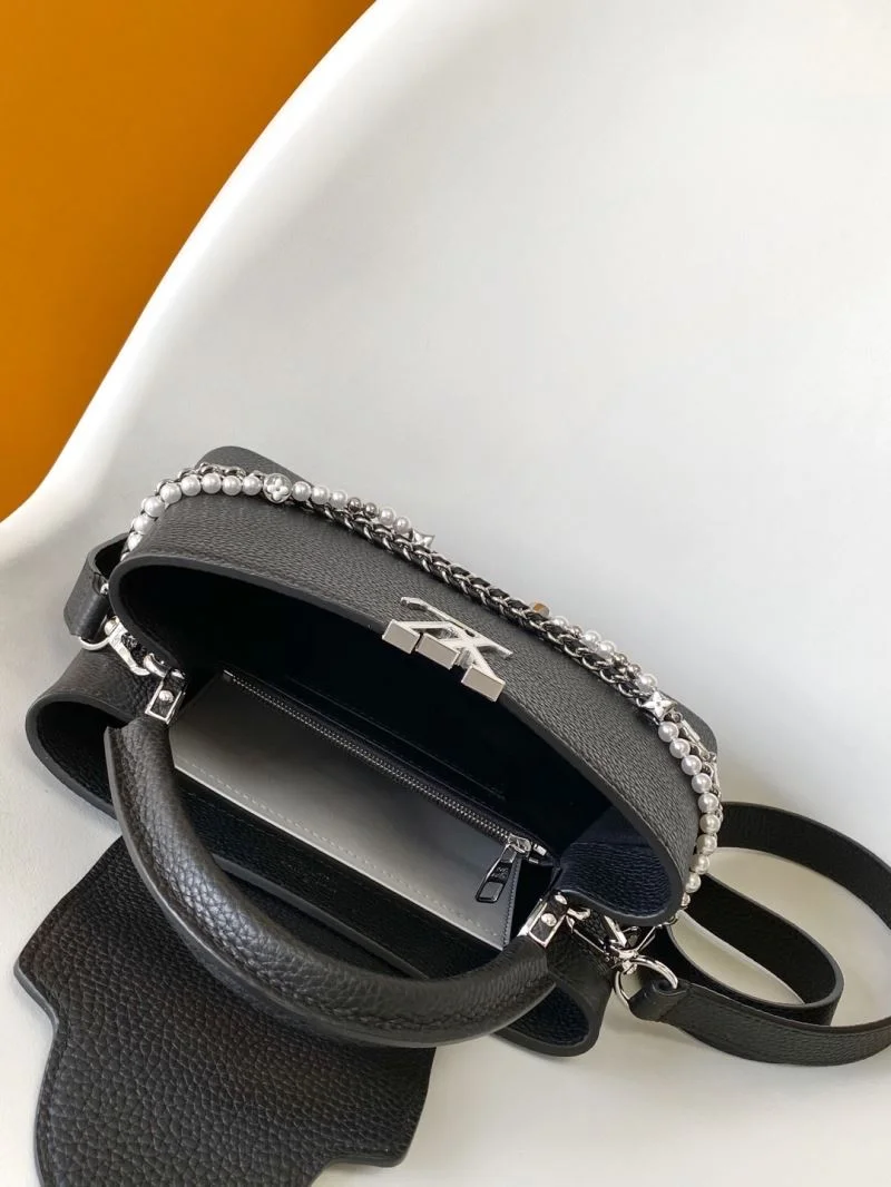 Classic Louis Vuitton Capucines BB Bags 42934