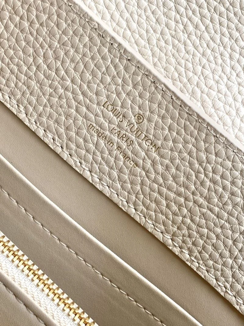 Louis Vuitton Capucines BB Bags OdorResistant 42919