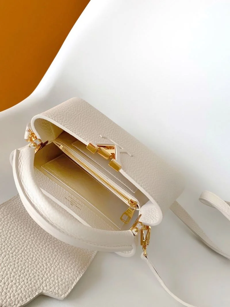 Tailored Louis Vuitton Capucines BB Bags 42952