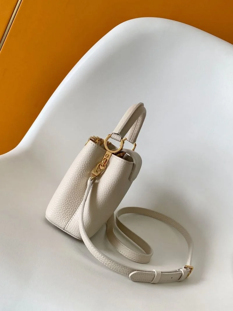 Louis Vuitton Capucines BB Bags Elegant 42916