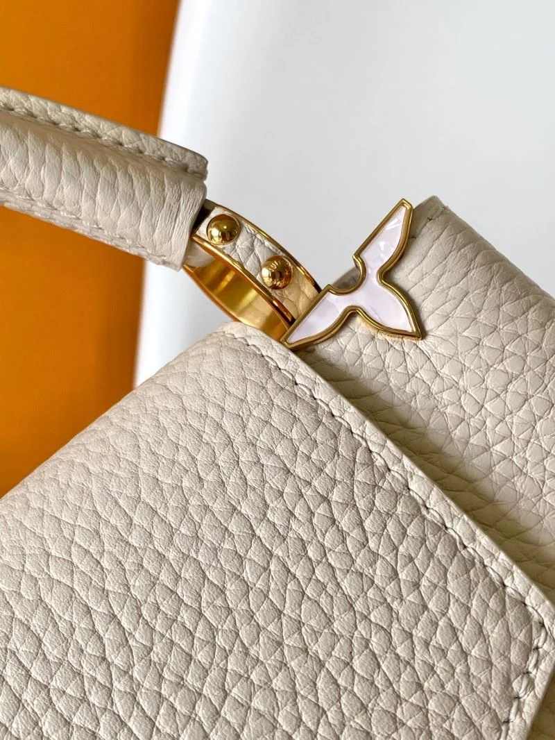Louis Vuitton Capucines BB Bags Elegant 42916