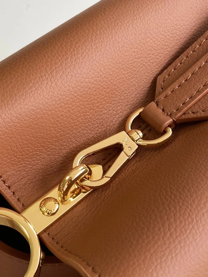 Supportive Louis Vuitton Capucines BB Bags 42944