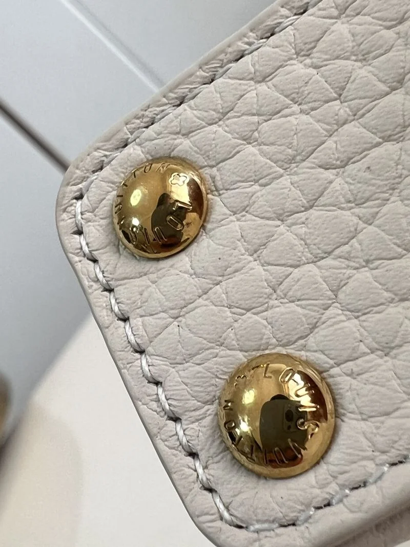 Louis Vuitton Capucines BB Bags Premium 41393