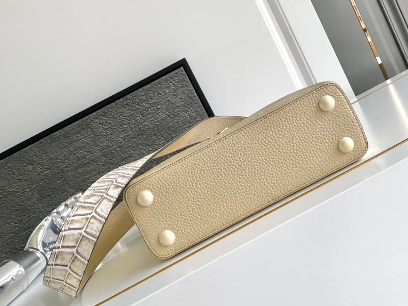 Louis Vuitton Capucines BB Bags Casual 41386