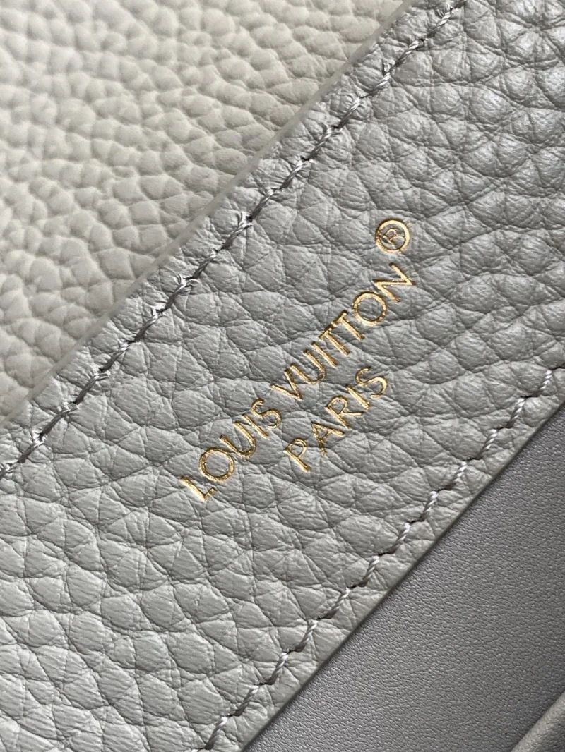 TopPick Louis Vuitton Capucines BB Bags 41368