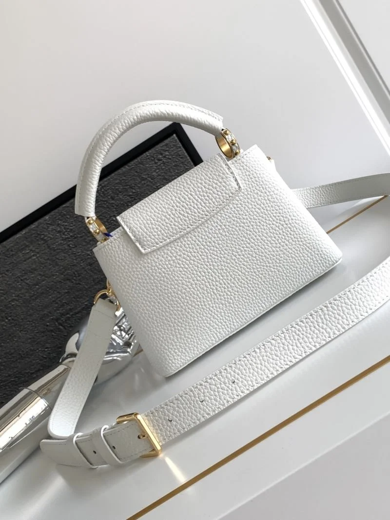Functional Louis Vuitton Capucines BB Bags 41366