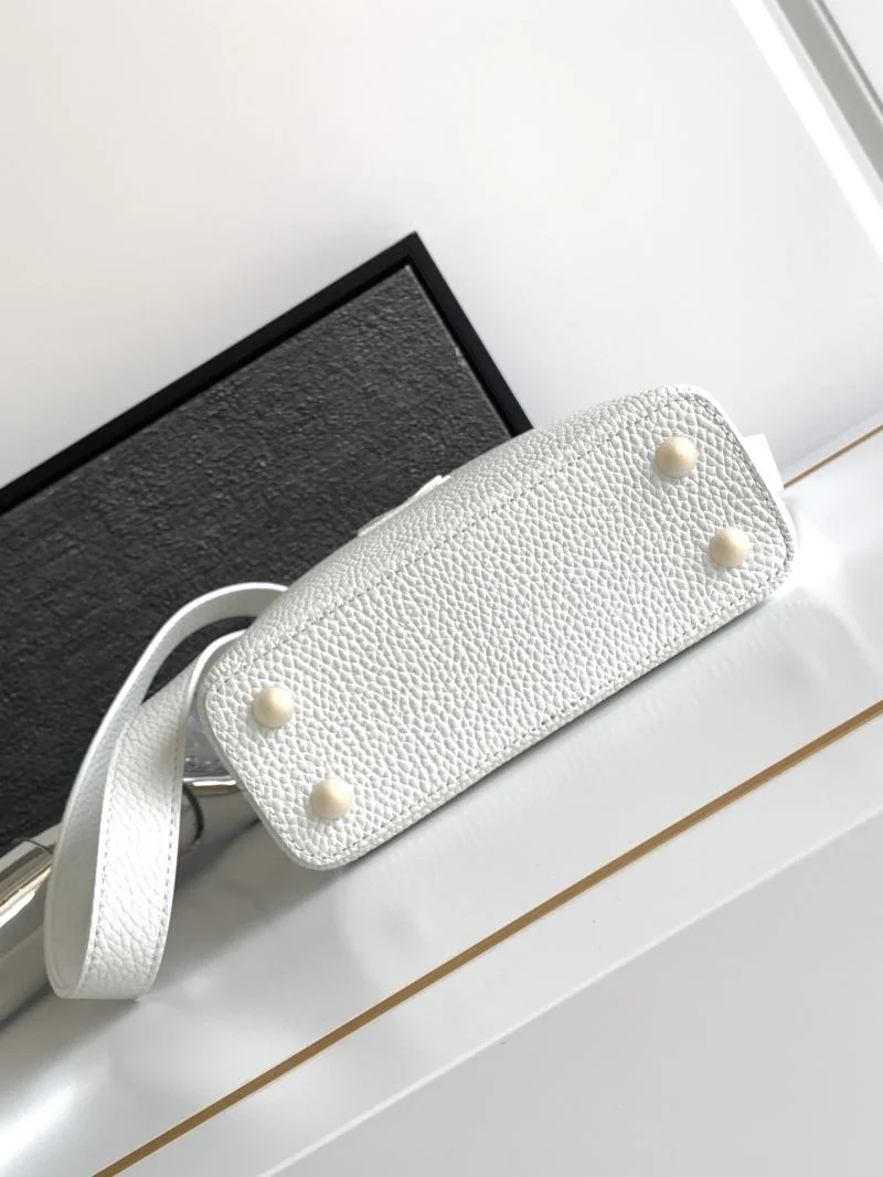 Functional Louis Vuitton Capucines BB Bags 41366