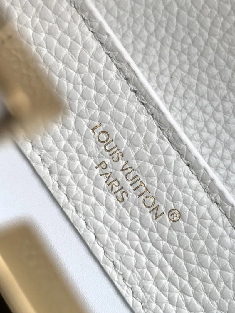 Functional Louis Vuitton Capucines BB Bags 41366