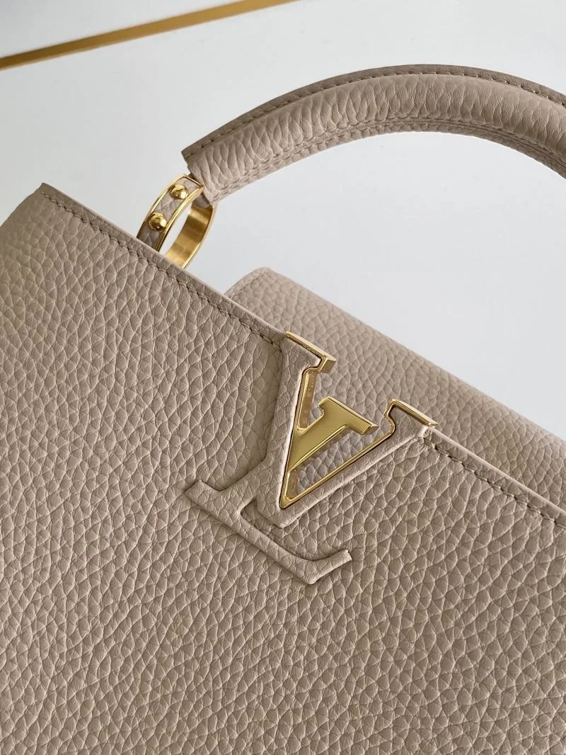 Louis Vuitton Capucines BB Bags Versatile 41357