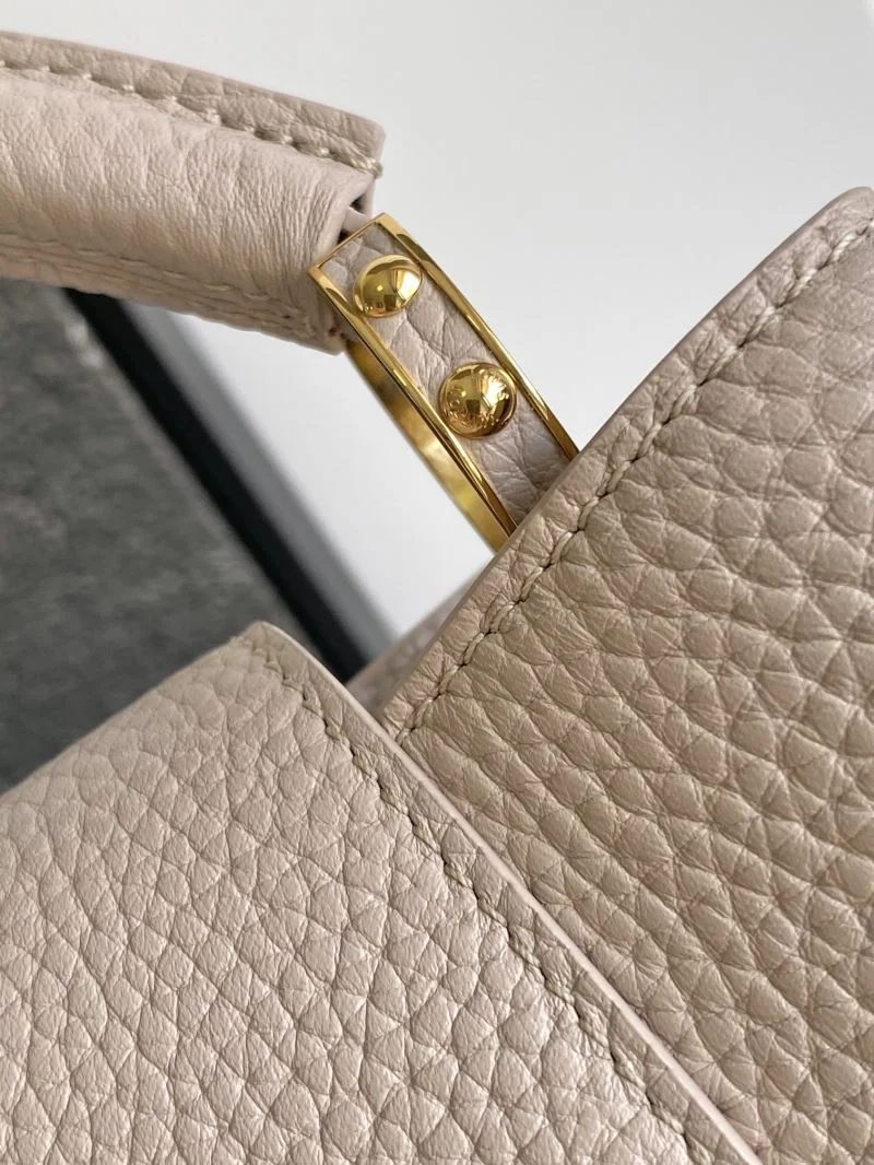 Louis Vuitton Capucines BB Bags Versatile 41357