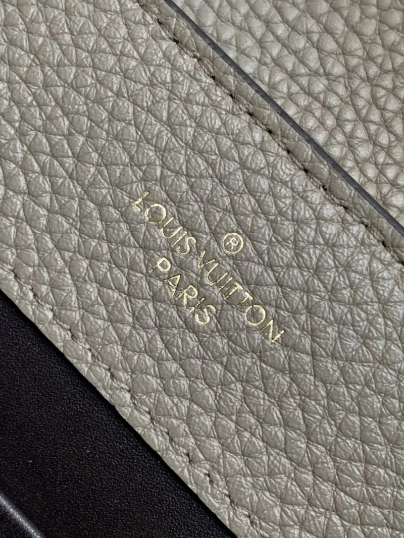 Louis Vuitton Capucines BB Bags Trendy 41358