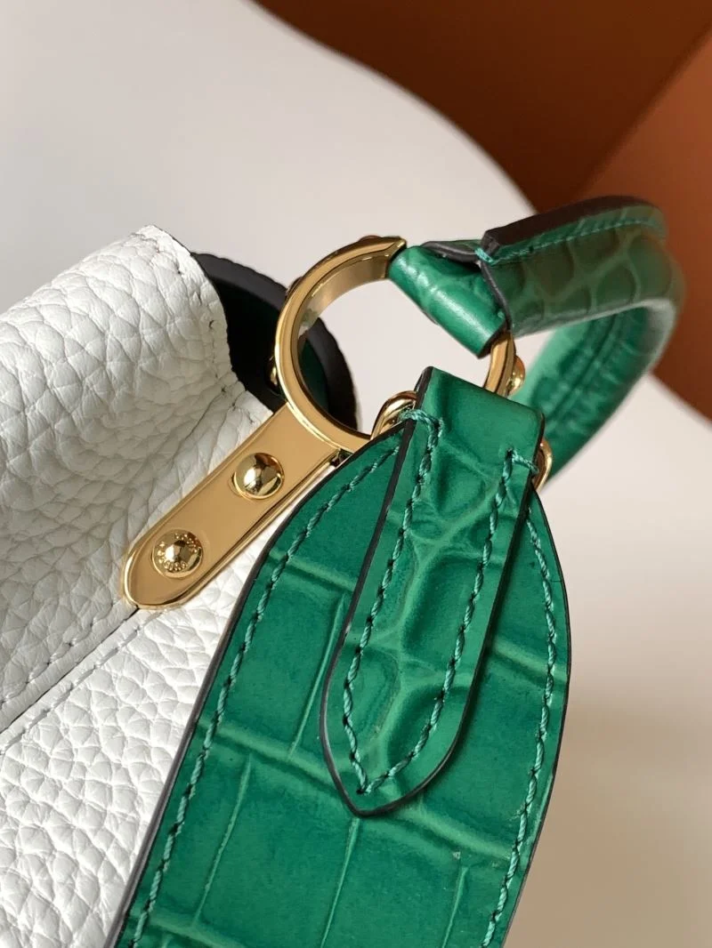 Sporty Louis Vuitton Capucines BB Bags 41352