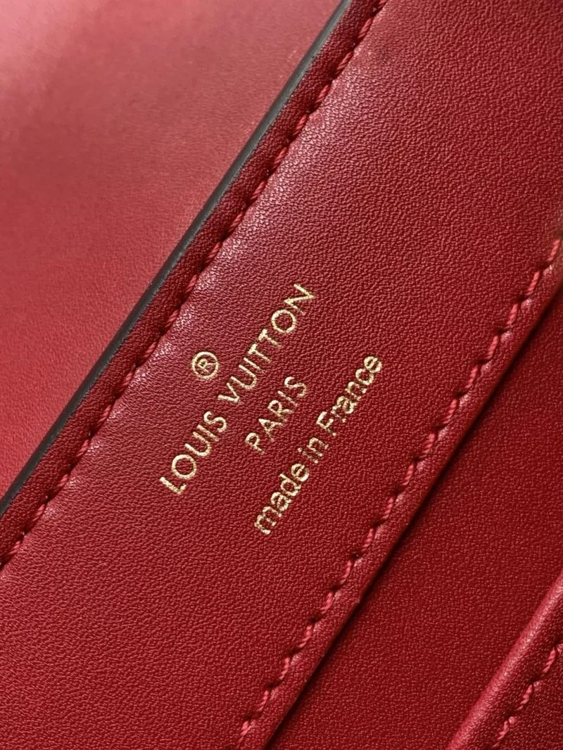 Louis Vuitton Capucines BB Bags TechFriendly 41348