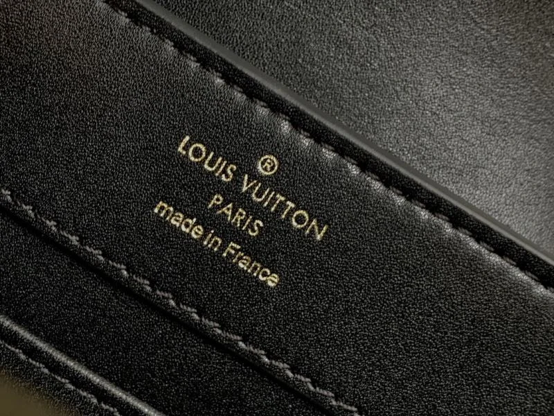 Louis Vuitton Capucines BB Bags Seasonal 41323