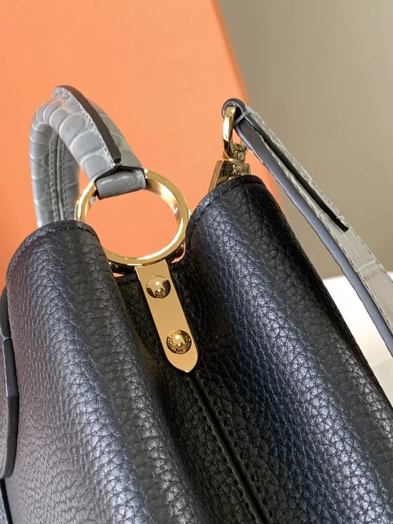 Refined Louis Vuitton Capucines BB Bags 41322
