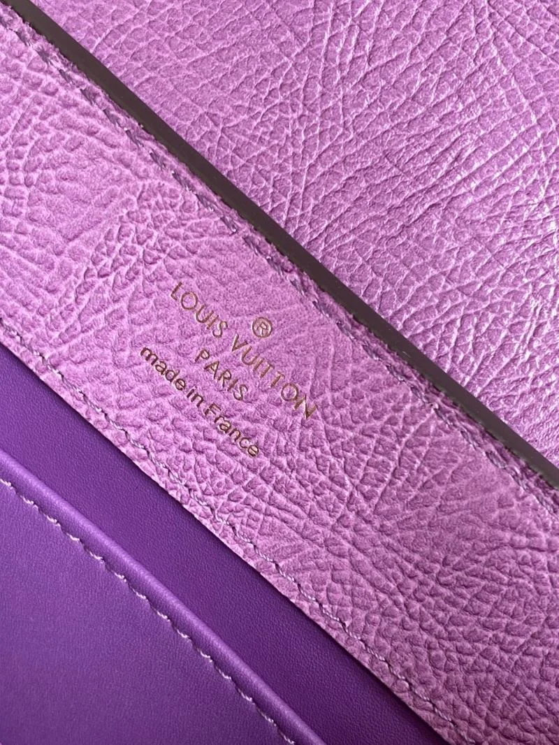 OnTrend Louis Vuitton Capucines BB Bags 41324