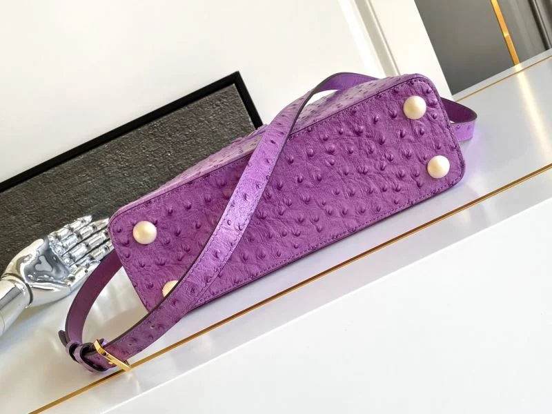 Louis Vuitton Capucines BB Bags Trendy 41331