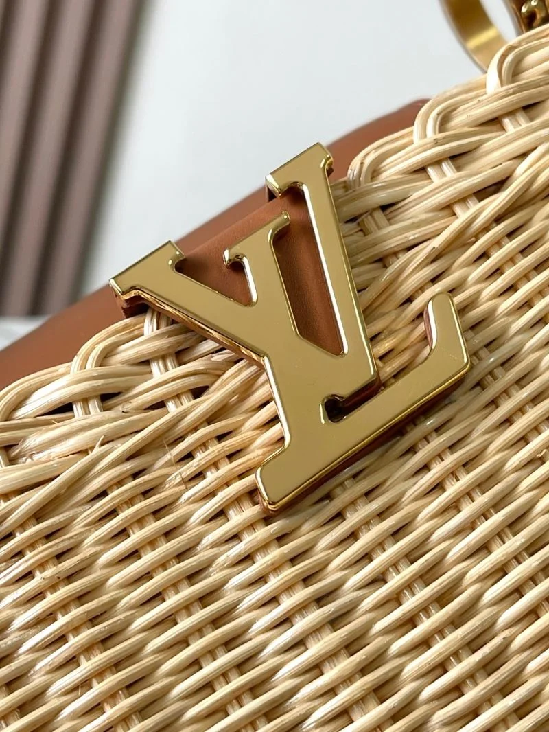 Casual Louis Vuitton Capucines BB Bags 41351