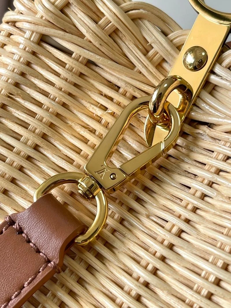 Casual Louis Vuitton Capucines BB Bags 41351