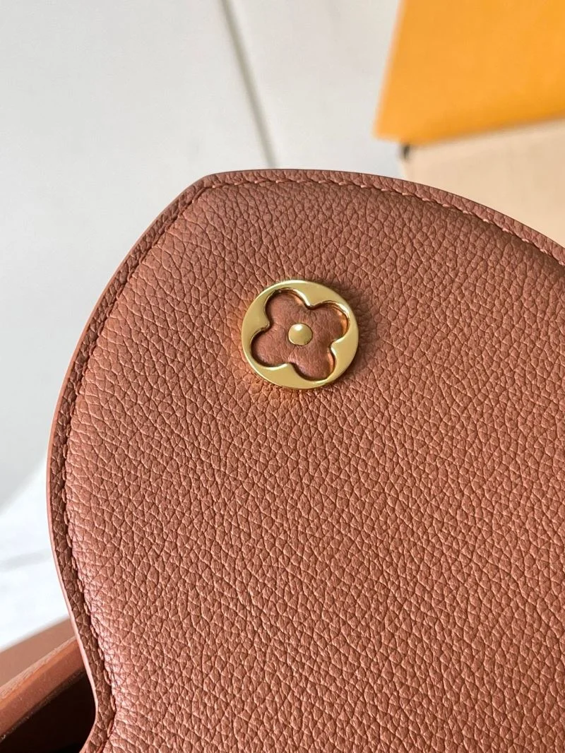 SoftTouch Louis Vuitton Capucines BB Bags 41307