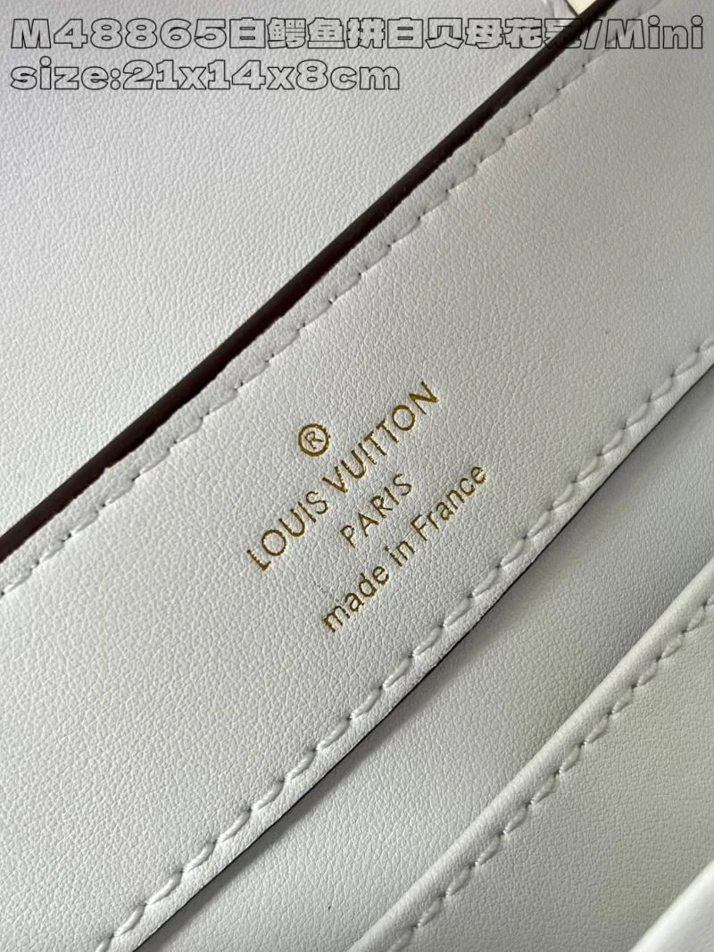 Louis Vuitton Capucines BB Bags Contemporary 41345