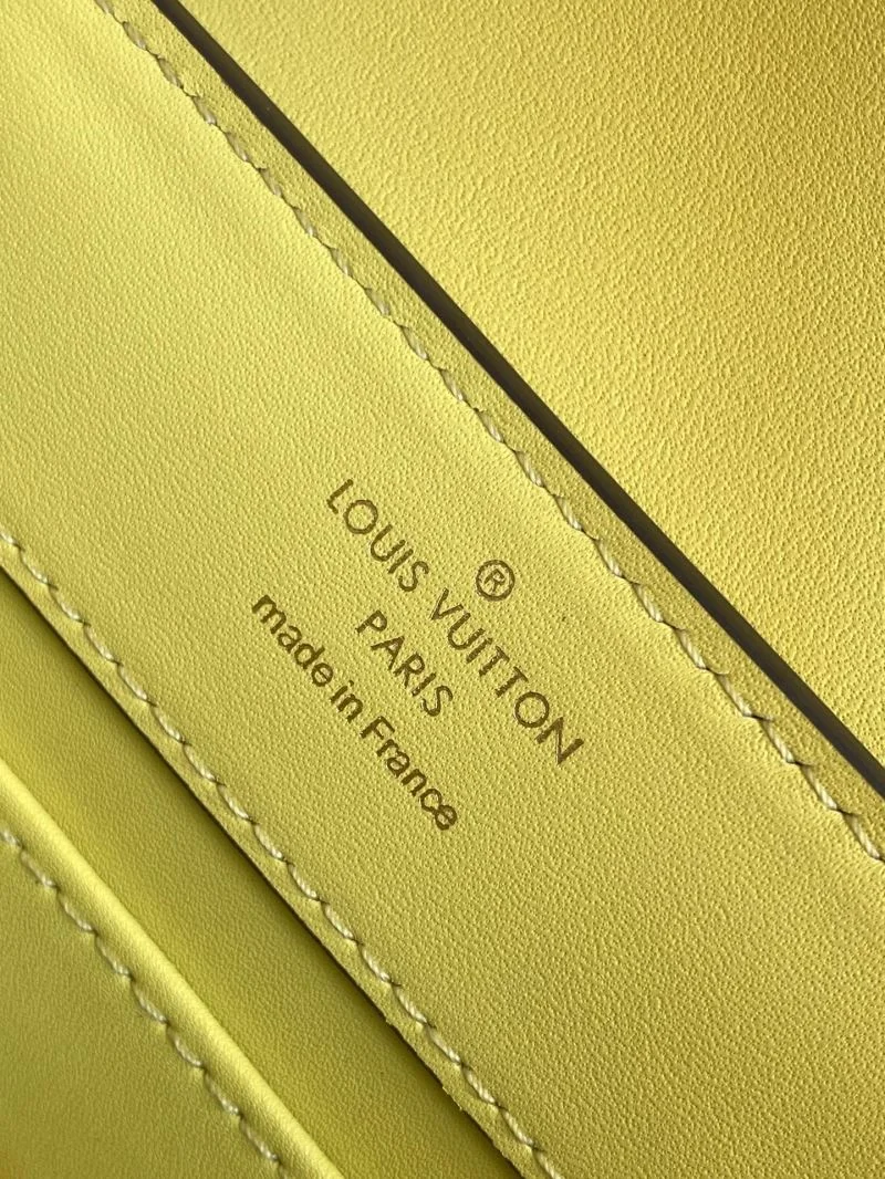 Louis Vuitton Capucines BB Bags Chic 41311