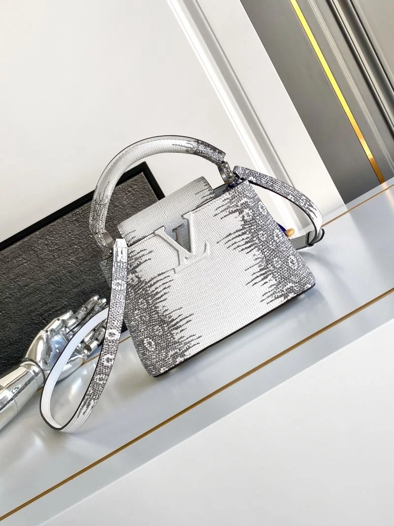 SmartChoice Louis Vuitton Capucines BB Bags 41336