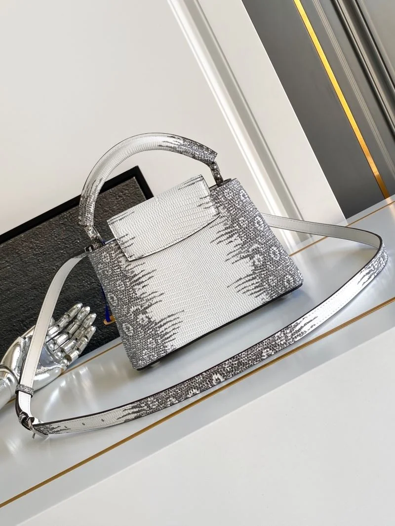 SmartChoice Louis Vuitton Capucines BB Bags 41336