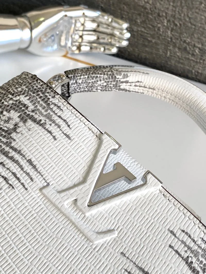 SmartChoice Louis Vuitton Capucines BB Bags 41336