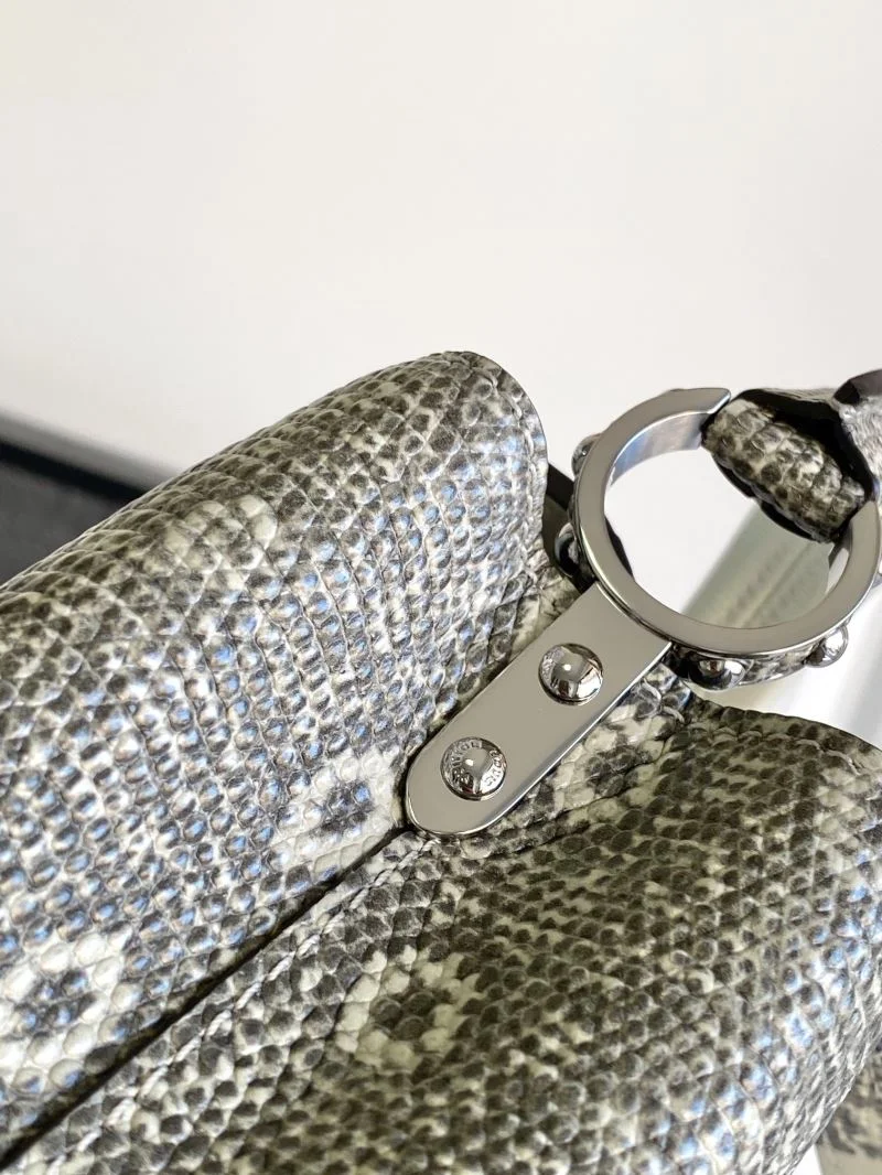 Efficient Louis Vuitton Capucines BB Bags 41298
