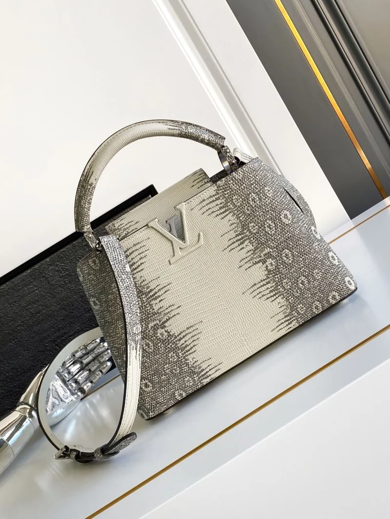 Refined Louis Vuitton Capucines BB Bags 41305