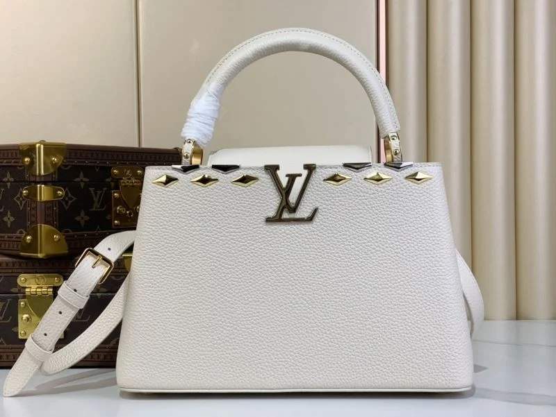 Timeless Louis Vuitton Capucines BB Bags 41293
