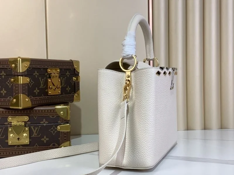 Timeless Louis Vuitton Capucines BB Bags 41293