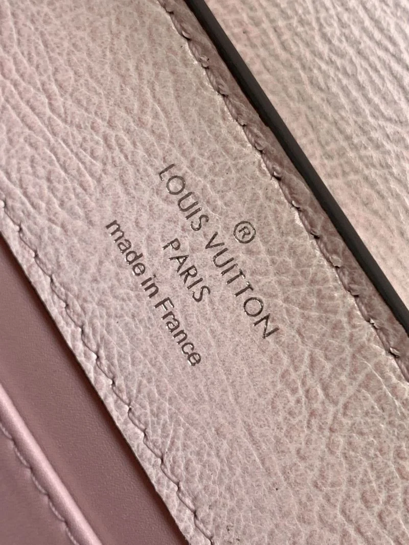 Louis Vuitton Capucines BB Bags Casual 41288