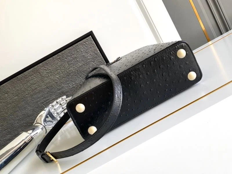 TechFriendly Louis Vuitton Capucines BB Bags 41279