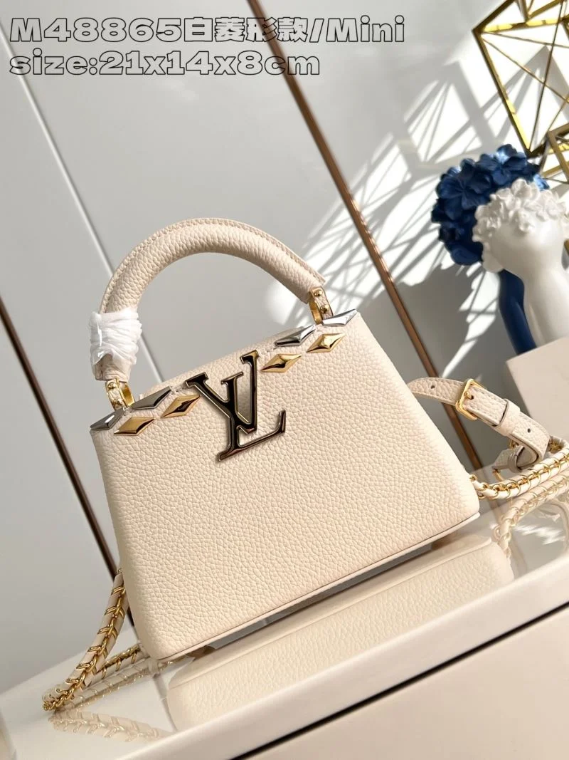 Durable Louis Vuitton Capucines BB Bags 41317