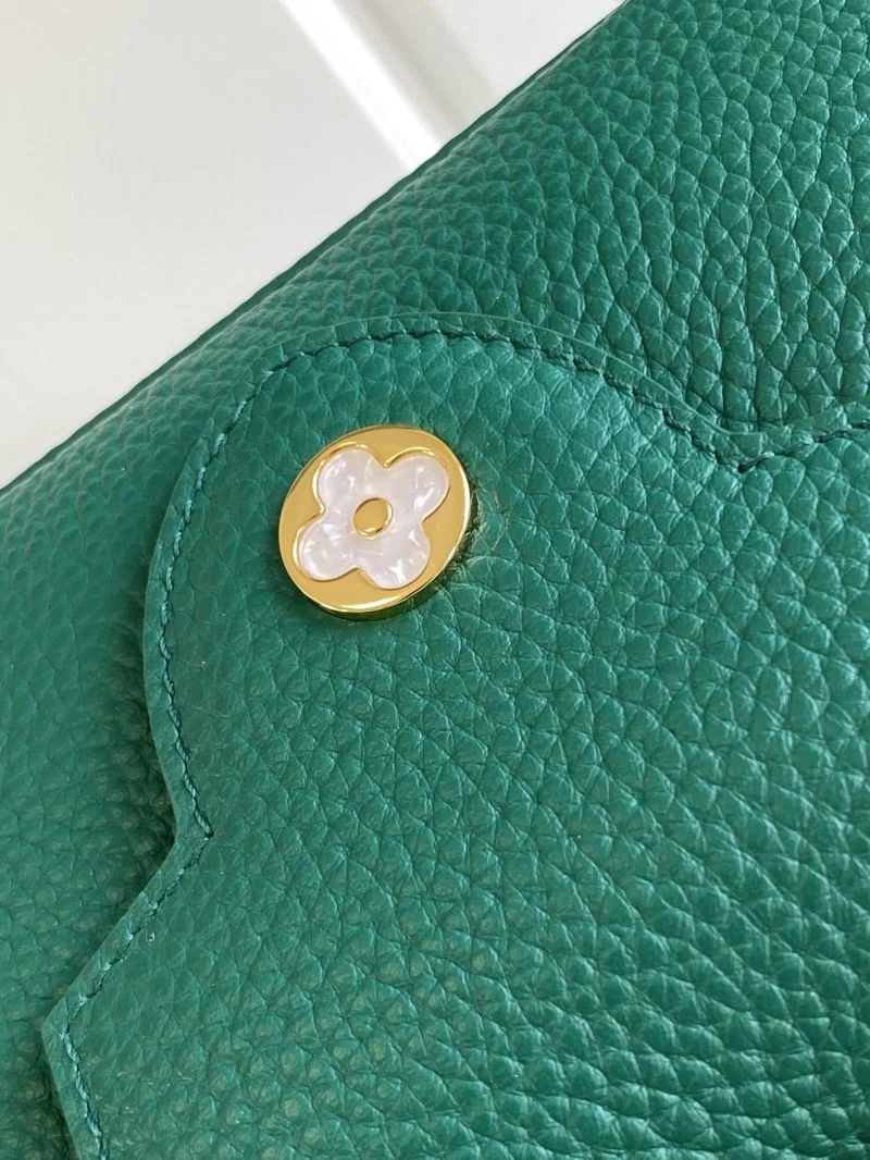 AllSeason Louis Vuitton Capucines BB Bags 41250