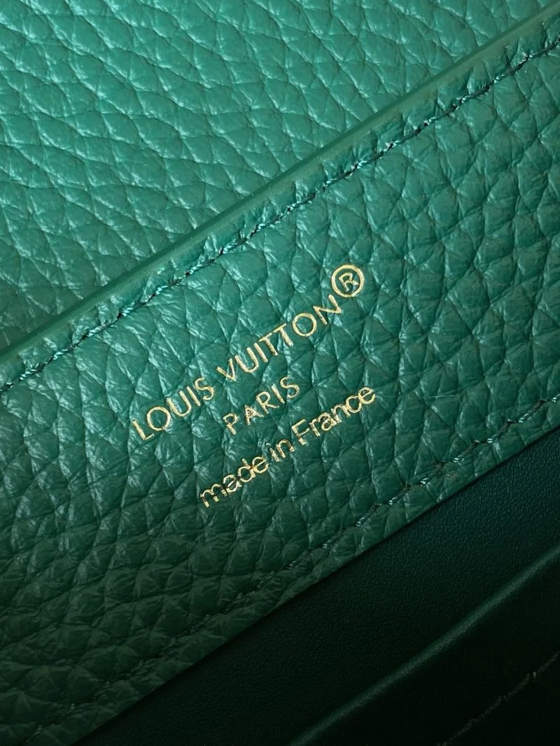 AllSeason Louis Vuitton Capucines BB Bags 41250