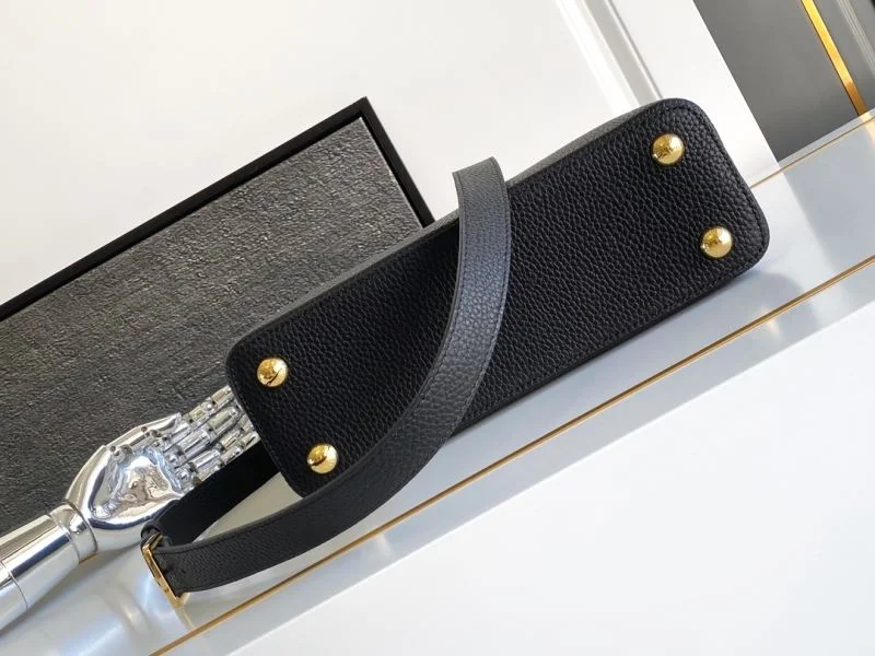 DailyWear Louis Vuitton Capucines BB Bags 41244