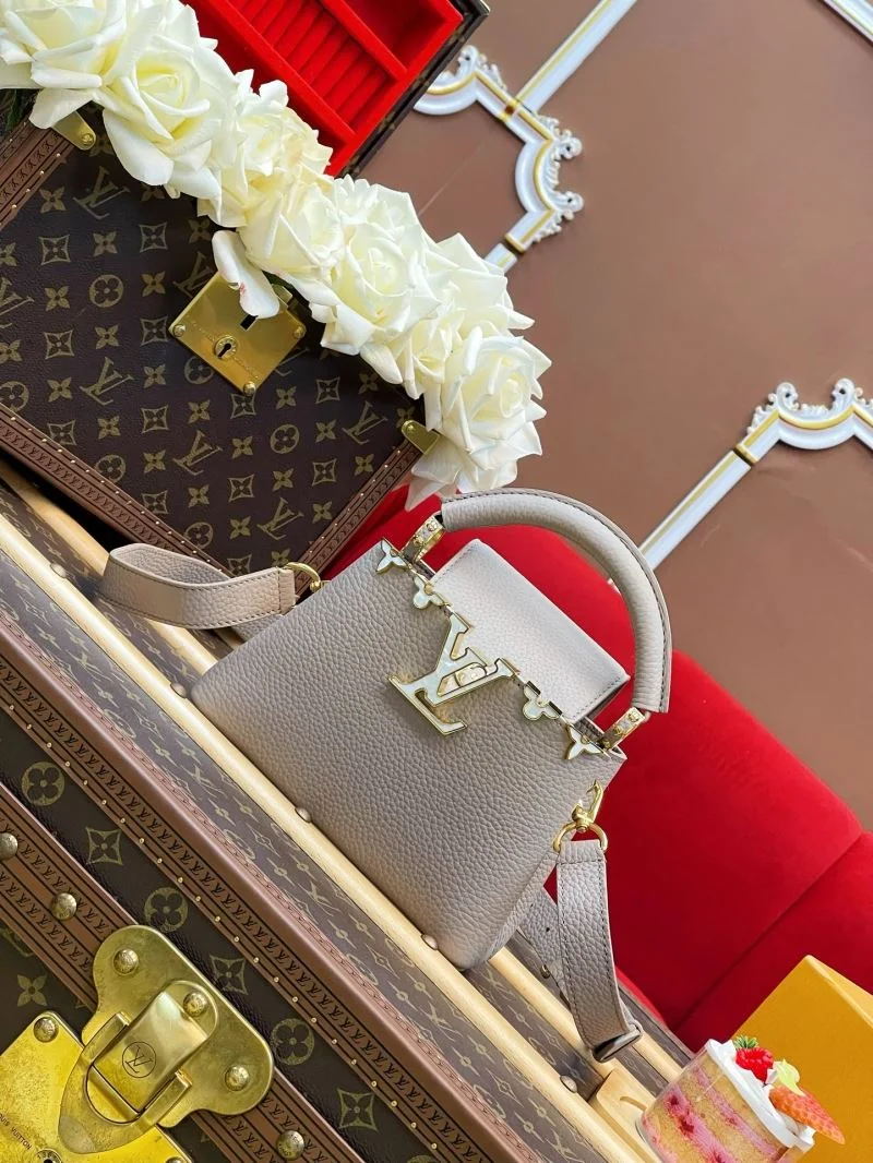 Louis Vuitton Capucines BB Bags Snug 40737