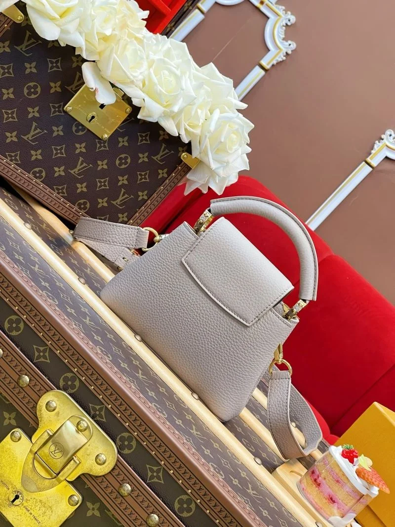 Louis Vuitton Capucines BB Bags Snug 40737