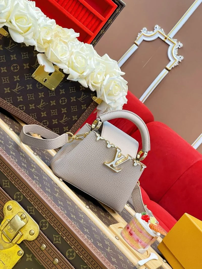 Louis Vuitton Capucines BB Bags Snug 40737