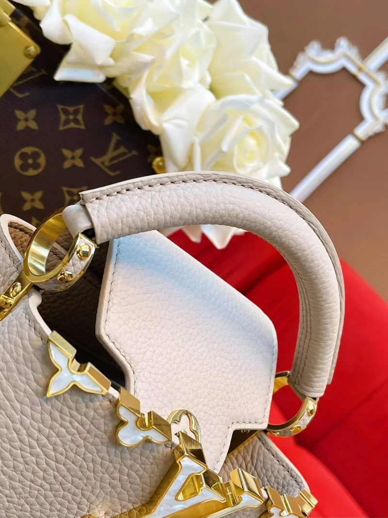 Louis Vuitton Capucines BB Bags Snug 40737