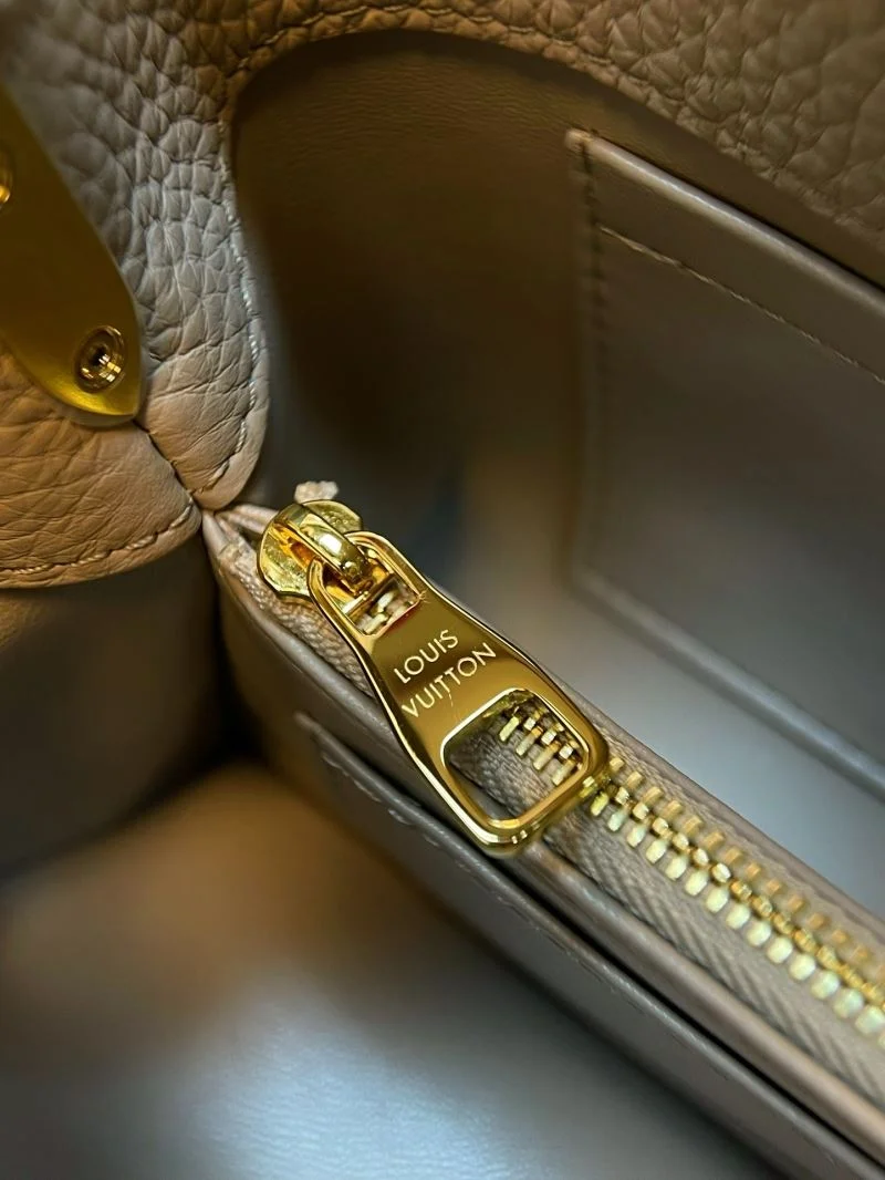 Louis Vuitton Capucines BB Bags Snug 40737