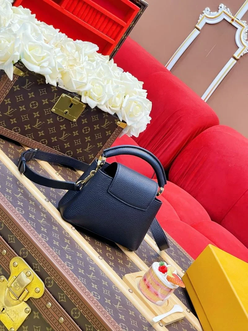 Soft Louis Vuitton Capucines BB Bags 40733