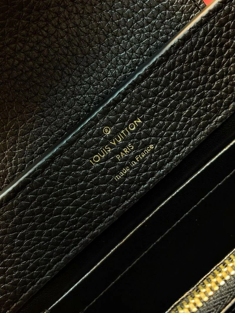 Soft Louis Vuitton Capucines BB Bags 40733