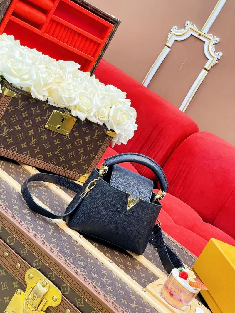 Soft Louis Vuitton Capucines BB Bags 40733