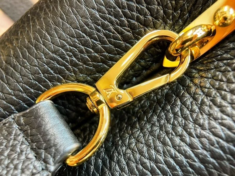 Soft Louis Vuitton Capucines BB Bags 40733