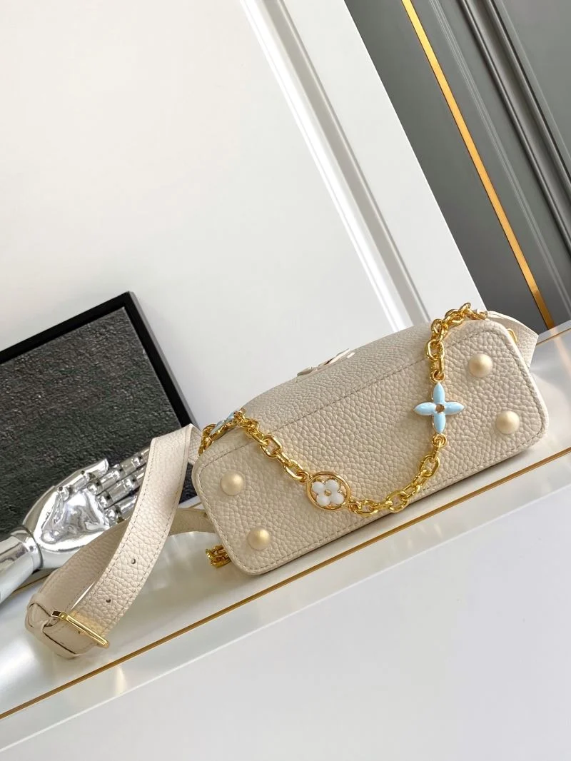 Louis Vuitton Capucines BB Bags Practical 40705