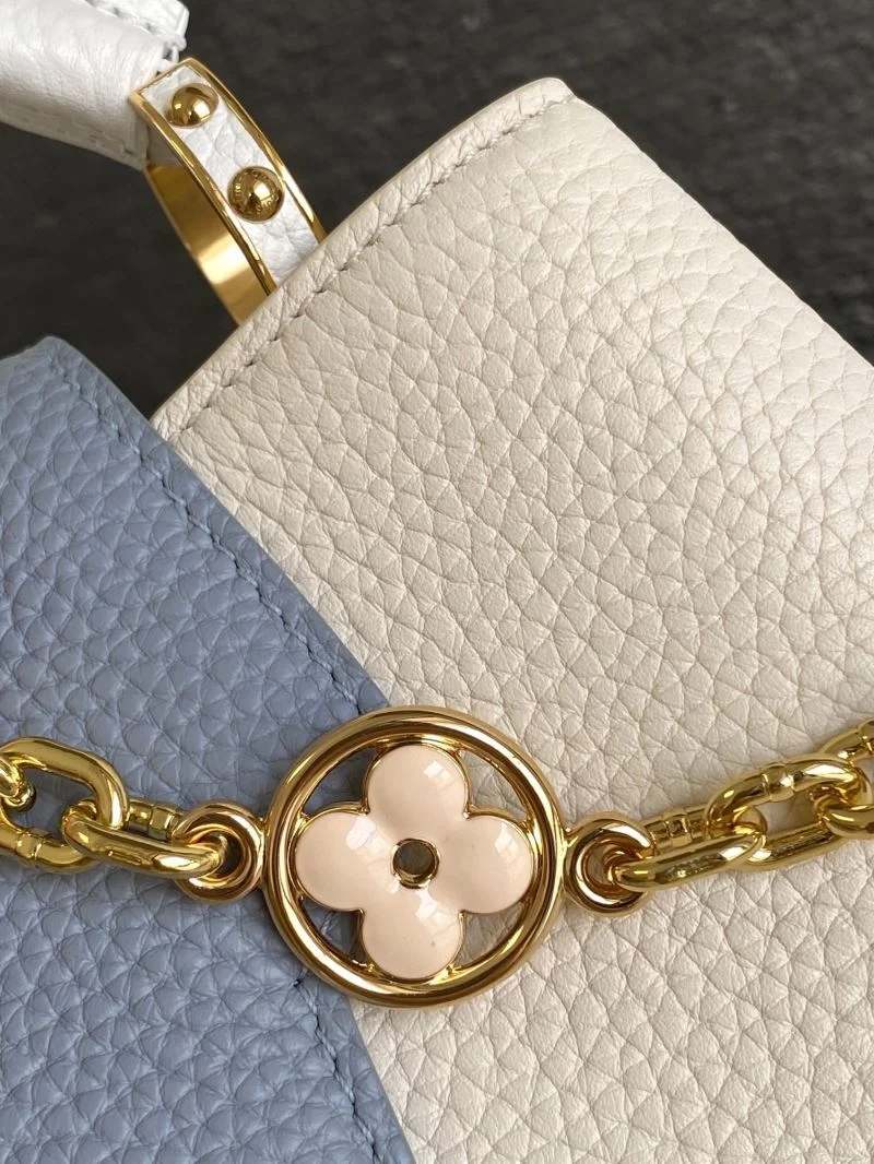 Minimalist Louis Vuitton Capucines BB Bags 40738